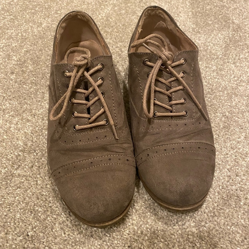 Gray business casual lace up loafers